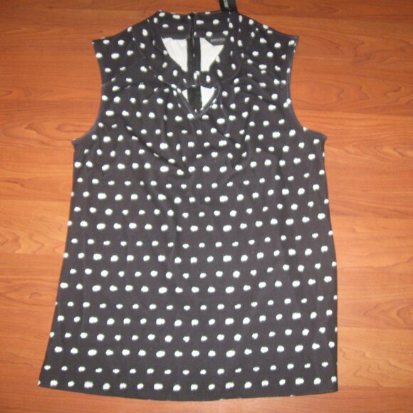 BROOKE SHIELDS TIMELESS Black & White Dot S Keyhole Knot Neck Top Blouse - Picture 2 of 5